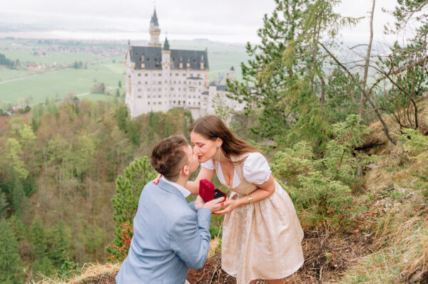 Surprise Proposal in Neuschwanstein Castle 2-3 hours photo session 60+ photos - Image 2