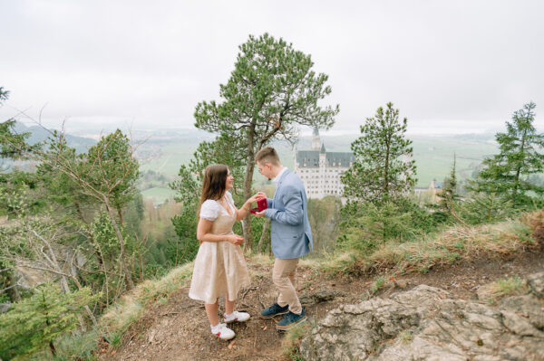 Surprise Proposal in Neuschwanstein Castle 2-3 hours photo session 60+ photos - Image 4