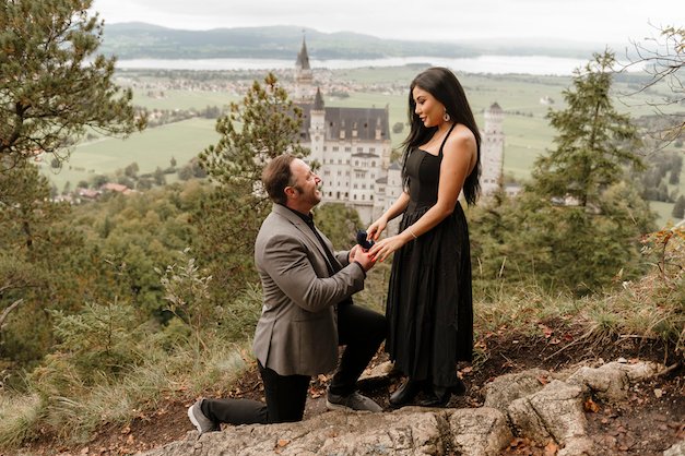 Neuschwanstein Castle Proposal | HeybellaPhoto, Munich Photography
